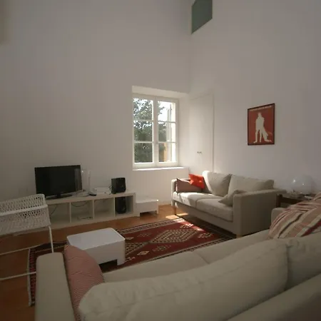Lavish In Tropez Near * סן טרופז