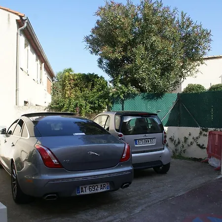 Lavish In Tropez Near * סן טרופז